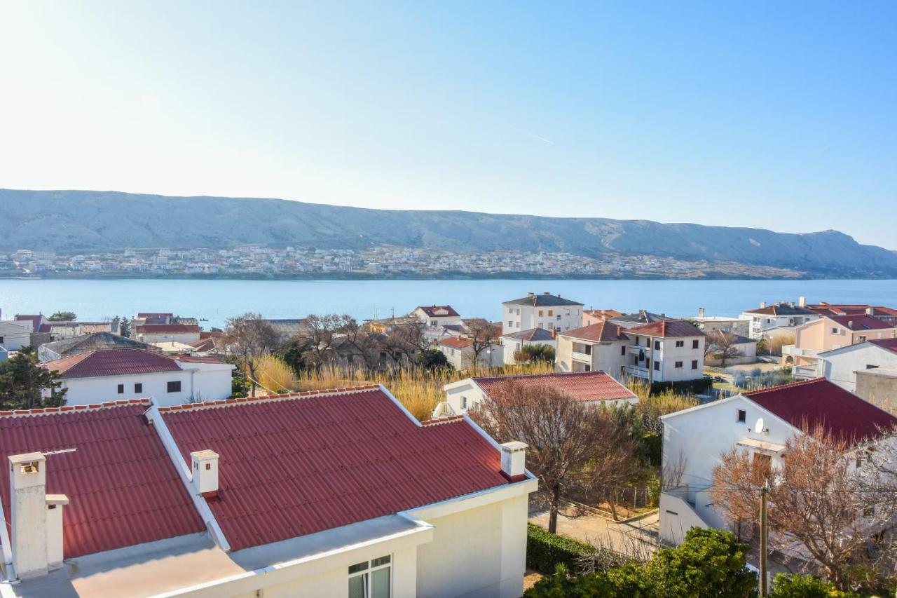 Apartments Villa Laura Pag Town Bagian luar foto